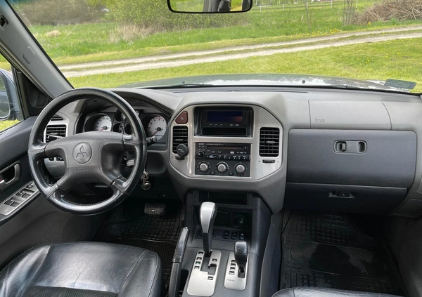 Mitsubishi Pajero cena 20000 przebieg: 320000, rok produkcji 2005 z Świecie małe 106